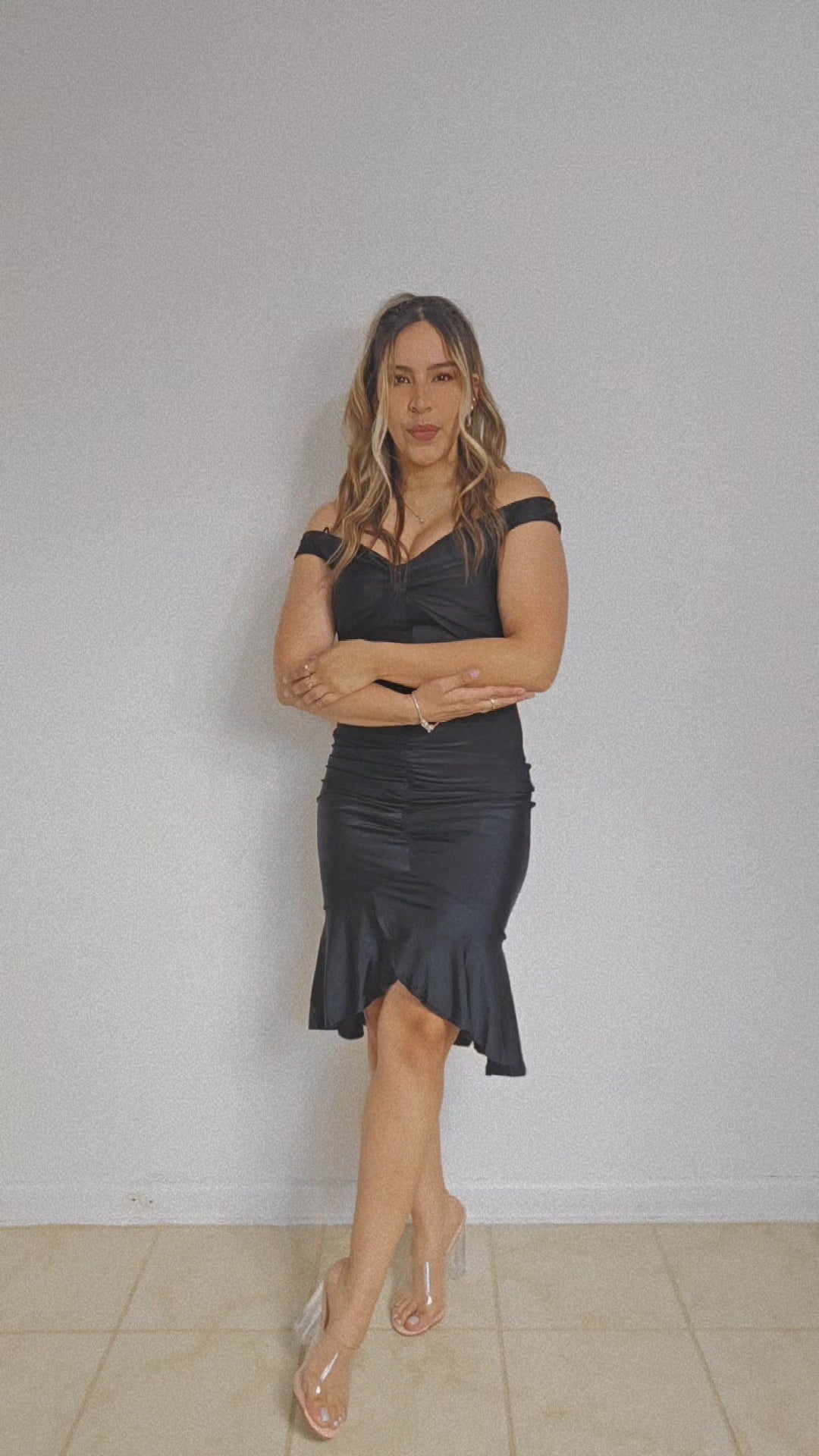 Mermaid midi dress- black