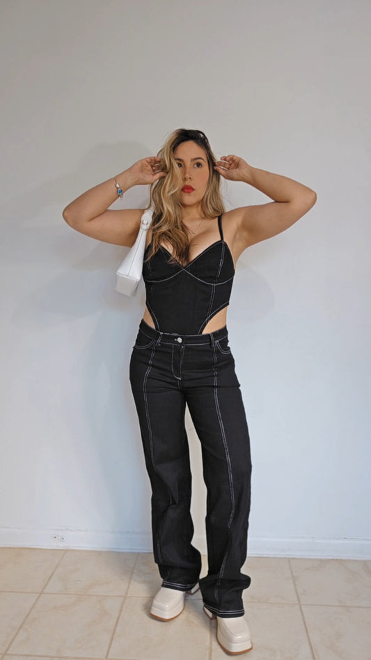 SET Contrast bodysuit and straight pants