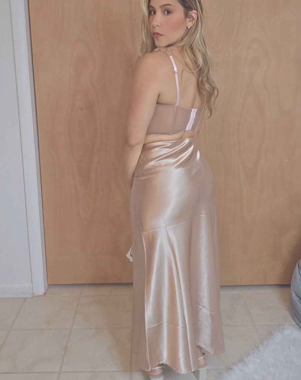 Satin maxi skirt - Beige